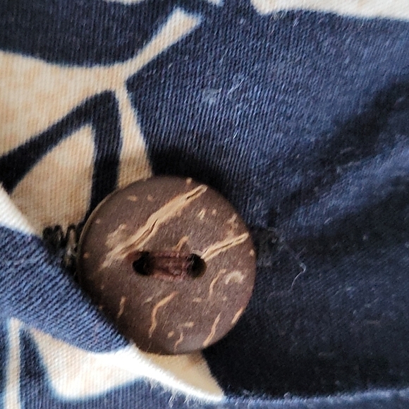 L'Homme Essence navy and cream Hawaiian shirt - Picture 5 of 7